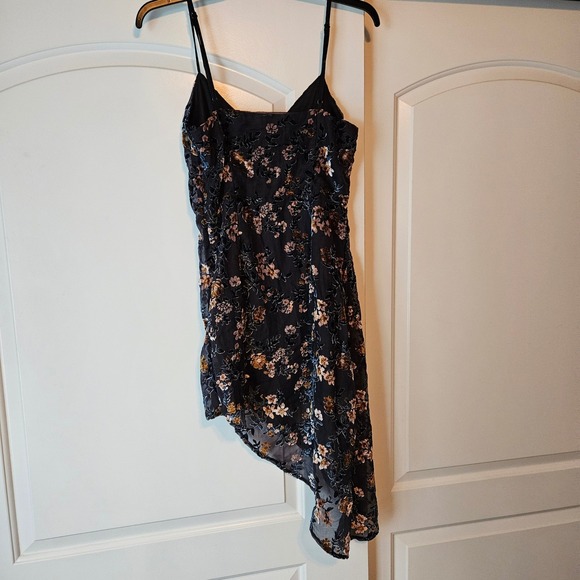 Lulus Dress Evenings w/ You Velvet Burnout Floral Size Medium Fairy Whimsigoth - Picture 2 of 13